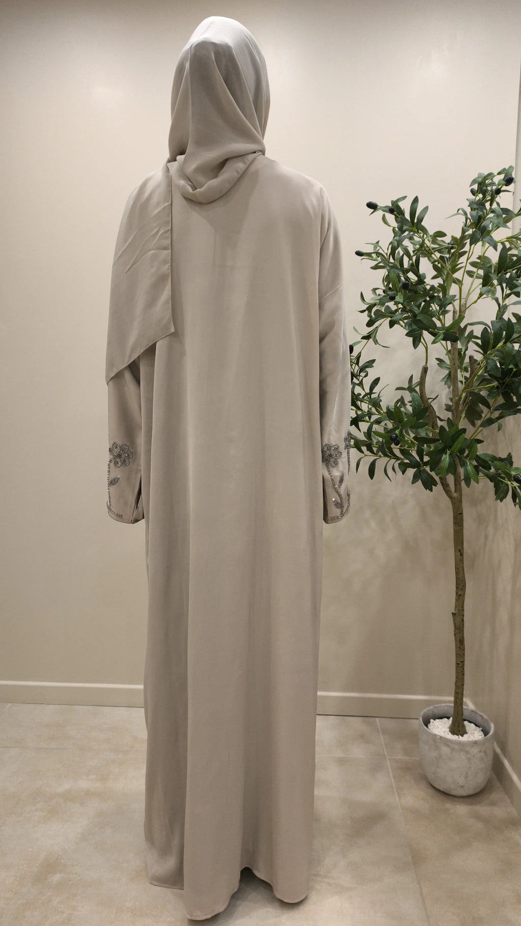 Abaya Majdolina