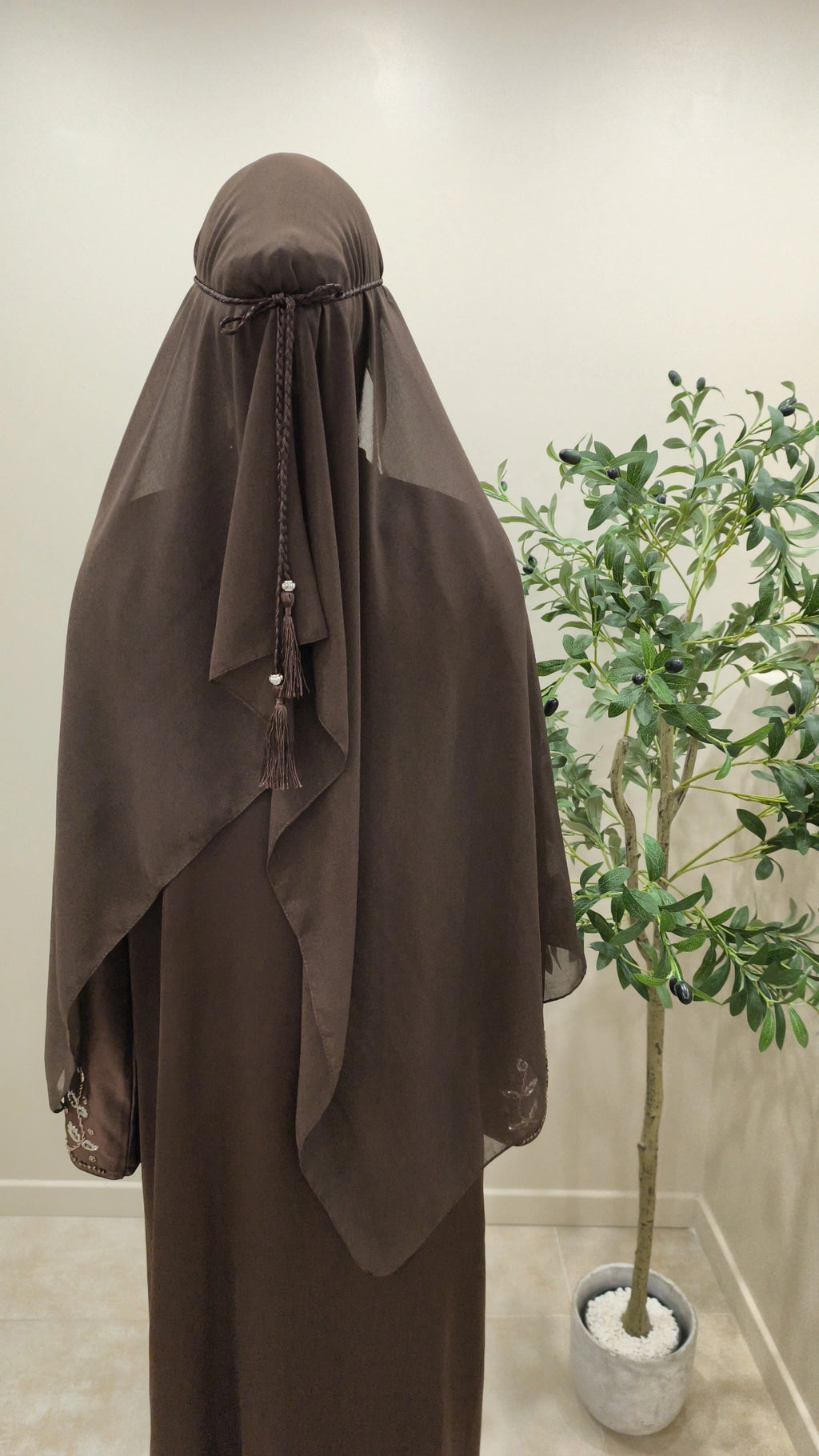 Abaya Amina