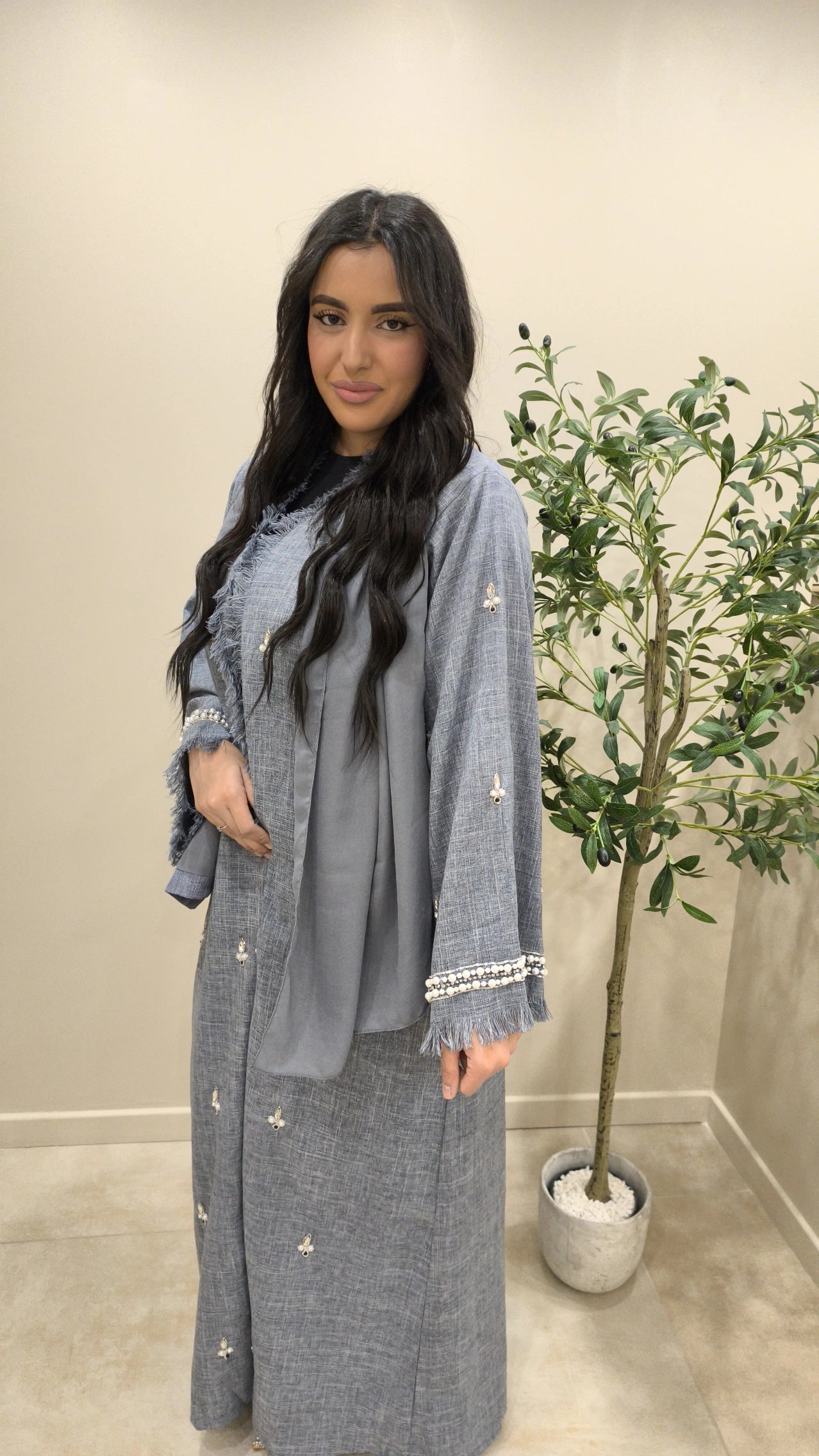 Abaya Neyla